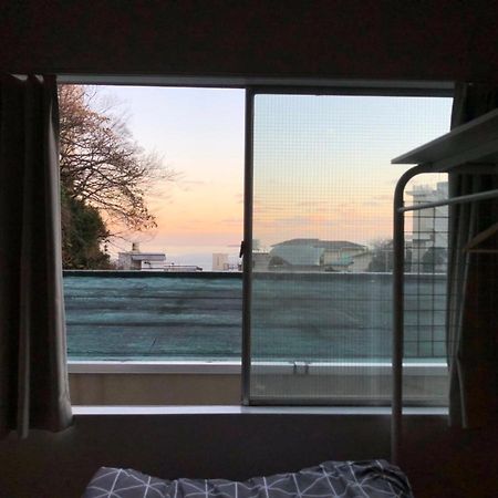 Artbar & Guesthouse Ennova Atami  Bagian luar foto