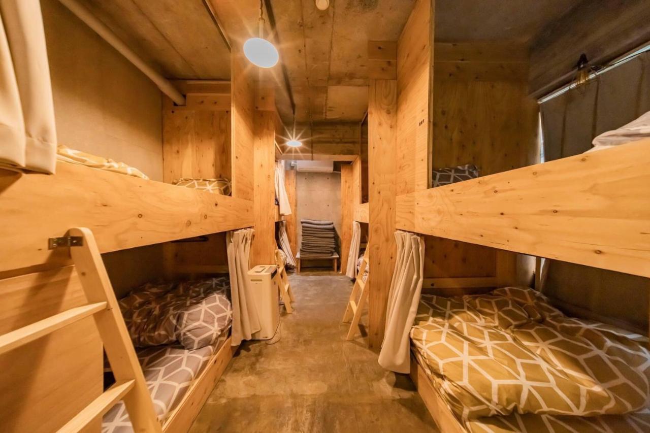 Artbar & Guesthouse Ennova Atami  Bagian luar foto