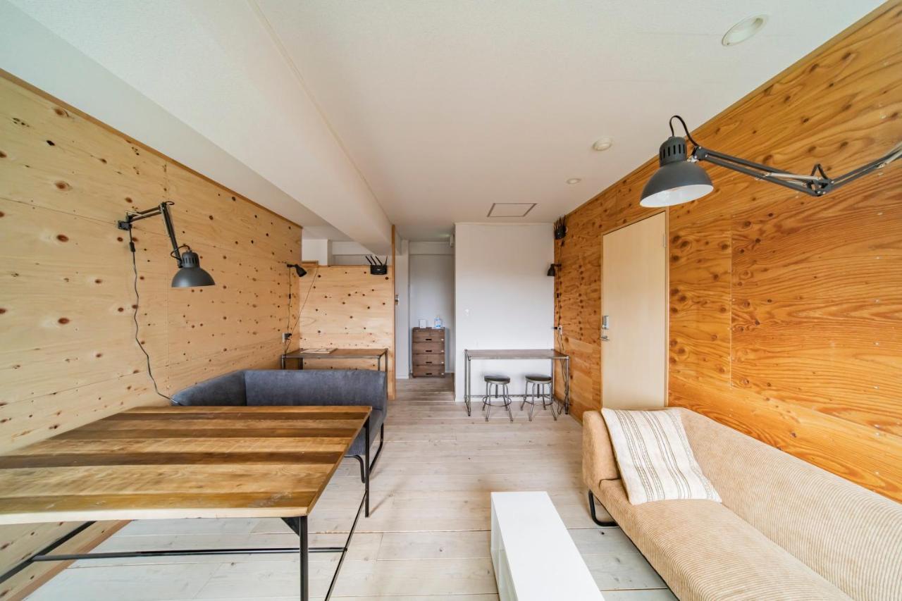 Artbar & Guesthouse Ennova Atami  Bagian luar foto