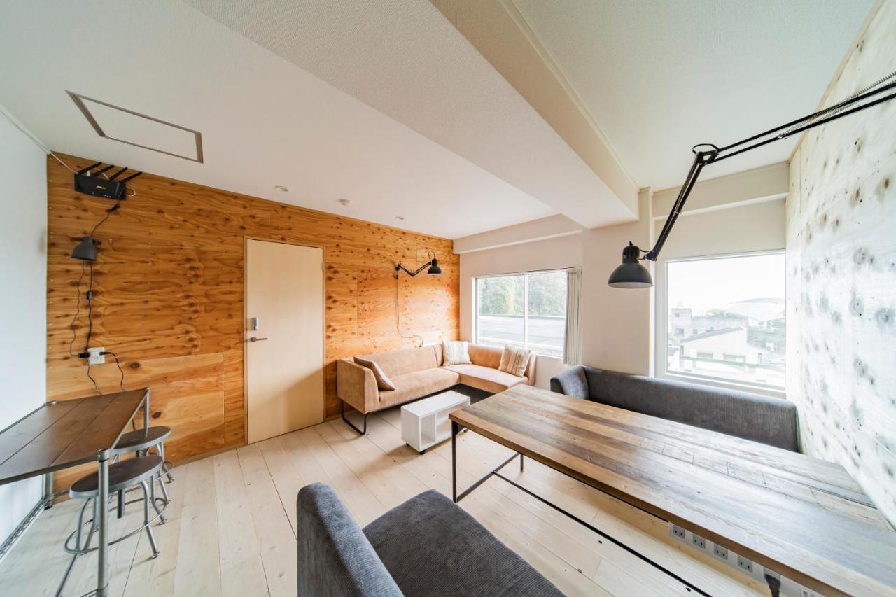 Artbar & Guesthouse Ennova Atami  Bagian luar foto